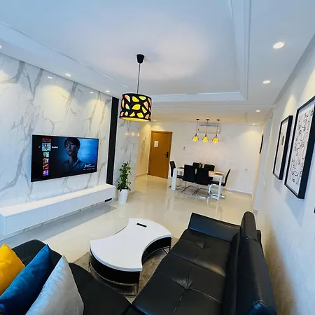 Modern Apartment In The Heart Of Tangier Exterior photo